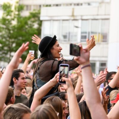 Besucher*innen des Campus Festivals